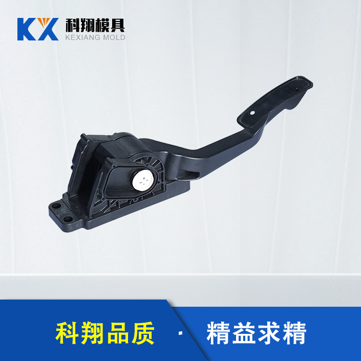 塑膠模具是什么？塑膠模具對比塑料模具有什么區別？